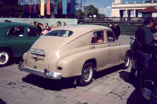 GAZ M20