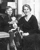 Sven med sin nya mamma Margarete 1932