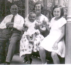 Sven with family Maison, Spree 27.7.1931