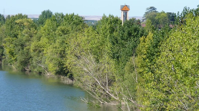 20110912-102232.jpg - och frn bron ver ro Ebro